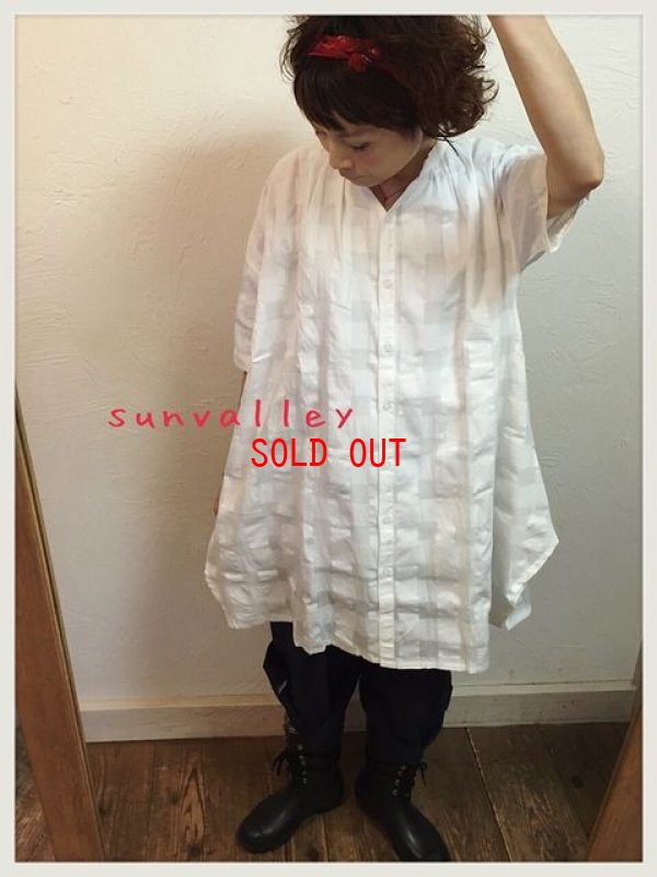 画像1: sunvalley(サンバレー）　コットンチェック織半袖ロングシャツ
