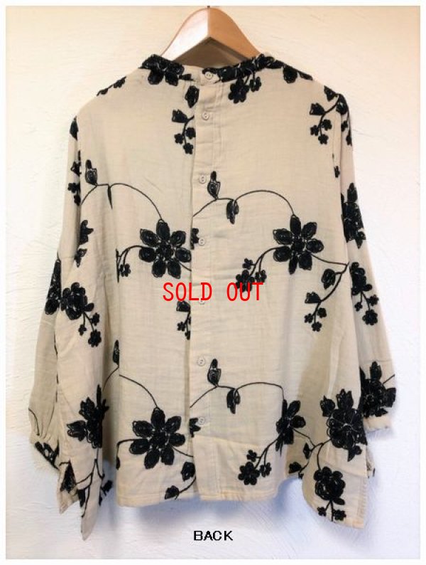 画像6: UNROBE(アンローブ) 花柄チェーン刺繍チュニック