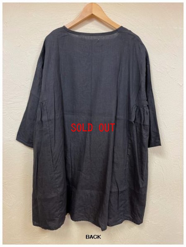 画像6: sabbatum(サバタム）　リネンキャンバスギャザースリットブラウス