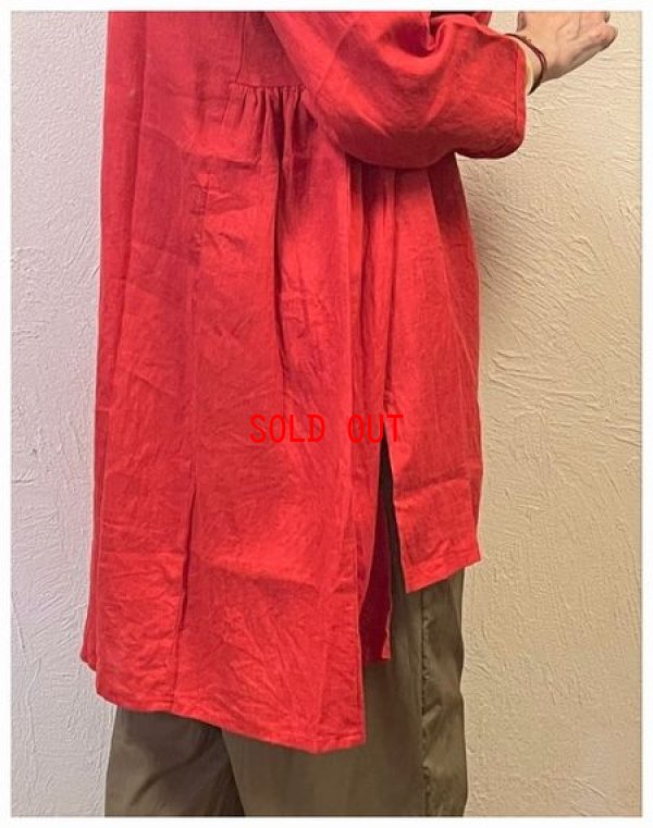 画像3: sabbatum(サバタム）　リネンキャンバスギャザースリットブラウス