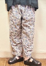 ichi(イチ）　フラワープリントパンツ