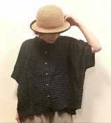 nachukara（ナチュカラ）　シャーリングギンガムサイド切り替ブラウス