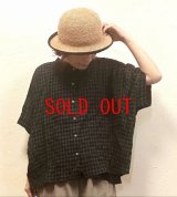 nachukara（ナチュカラ）　シャーリングギンガムサイド切り替ブラウス