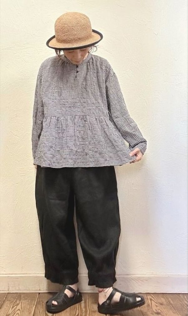 画像1: nachukara（ナチュカラ）　シャーリングチェック裾ギャザープルオーバー