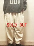 co;ill nine（コイルナイン）　コーデュロイバックポケットパンツ