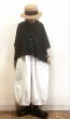 画像1: nachukara（ナチュカラ）　ドット刺繍前後差シャツ (1)