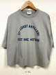 画像4: BLUE LAKE MARKET（ブルーレイクマーケット）　ヘムラウンドハㇿ加工プリントTee (4)