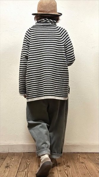 画像2: TANG（タング）　ウール×リサイクルナイロンサイドポケットハイネックプルオーバー (2)